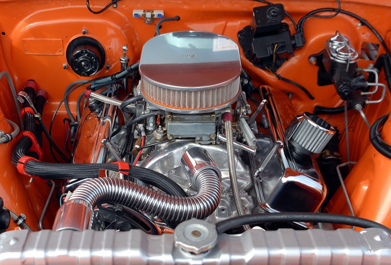 garagiste-ESPARRON-min_car-engine-1738309